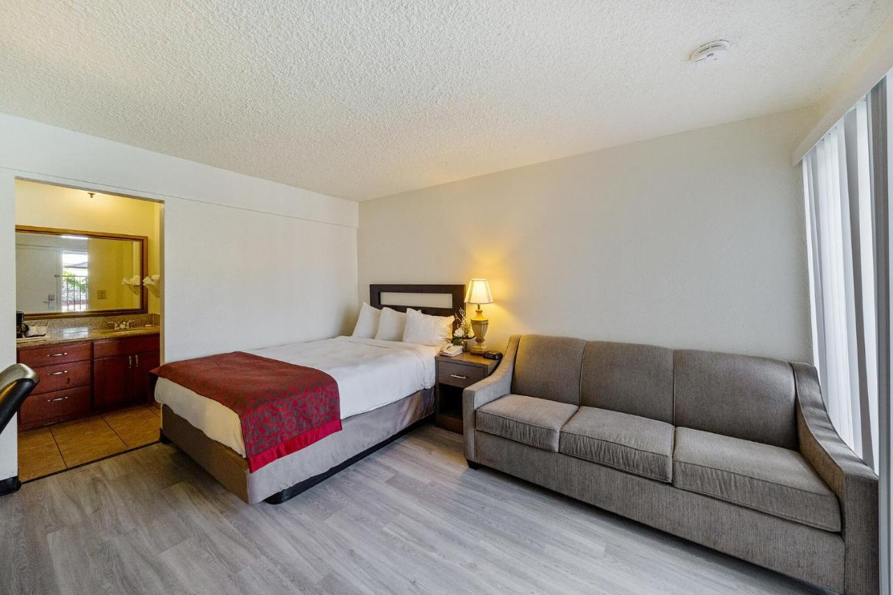 Vivo Flex Living Torrance Hotel Exterior photo
